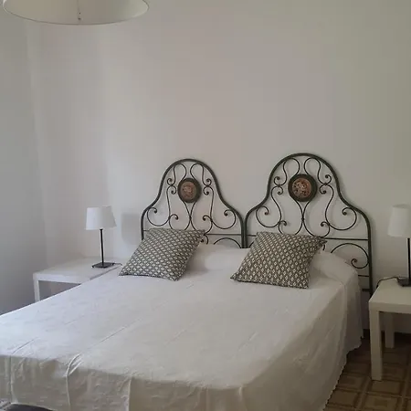 Lucia: Bilocale Con Splendido Terrazzo Vista Mare *