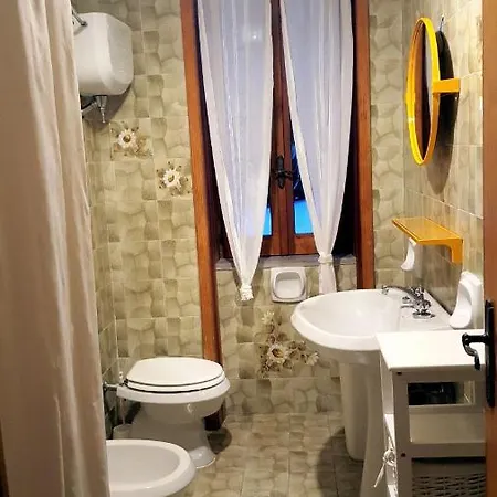 Daire Lucia: Bilocale Con Splendido Terrazzo Vista Mare *