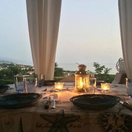 Lucia: Bilocale Con Splendido Terrazzo Vista Mare * Fuscaldo